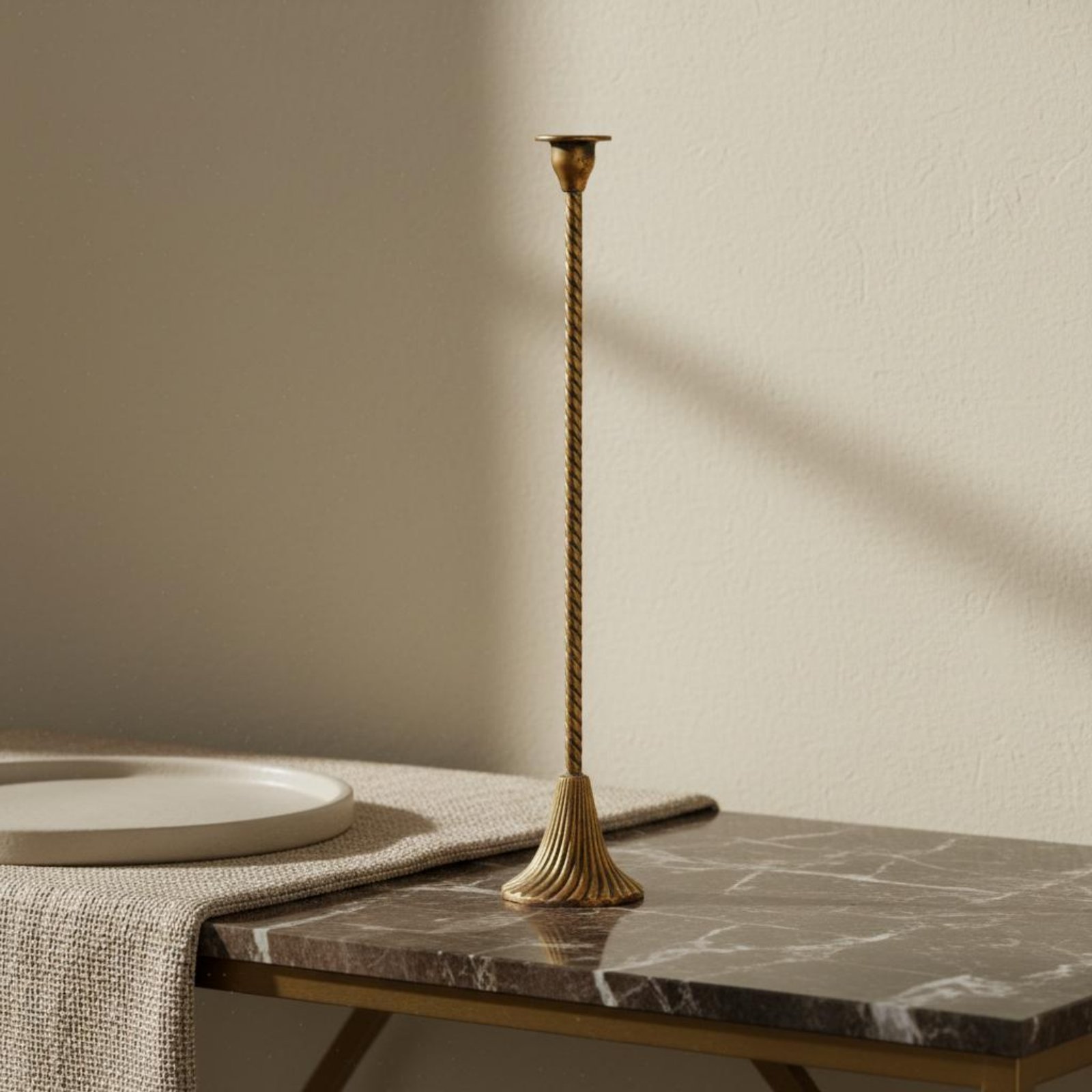 Gedrehter Goldener Kerzenhalte – Home Decor Gold Bewertung und Preis