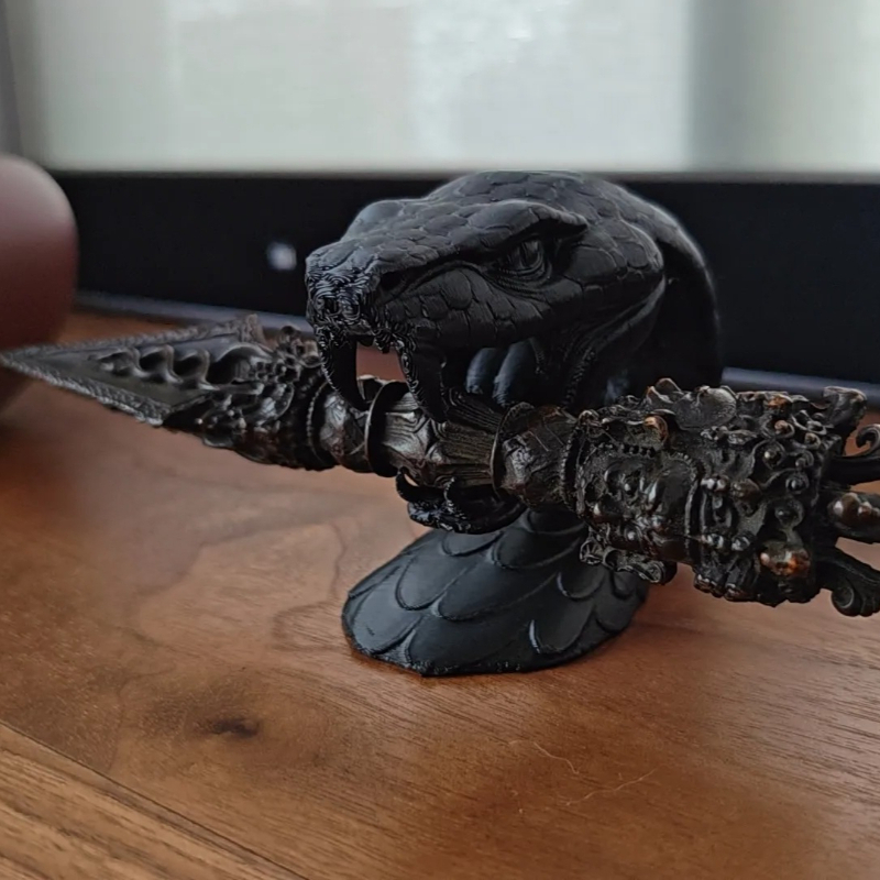 Kobraschädel-Skulptur für Auto – Home Decor Habitat Bewertung und Preis